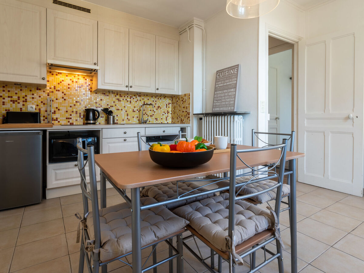 Appartement Marbella, centre de Deauville à 500 m de la mer - Photo 4