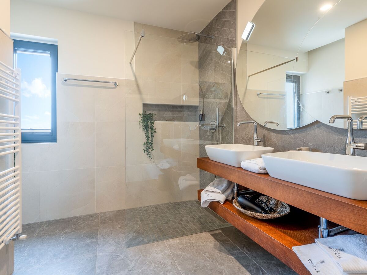 Villa Christall, piscine chauffée et terrain clôturé - Photo 31