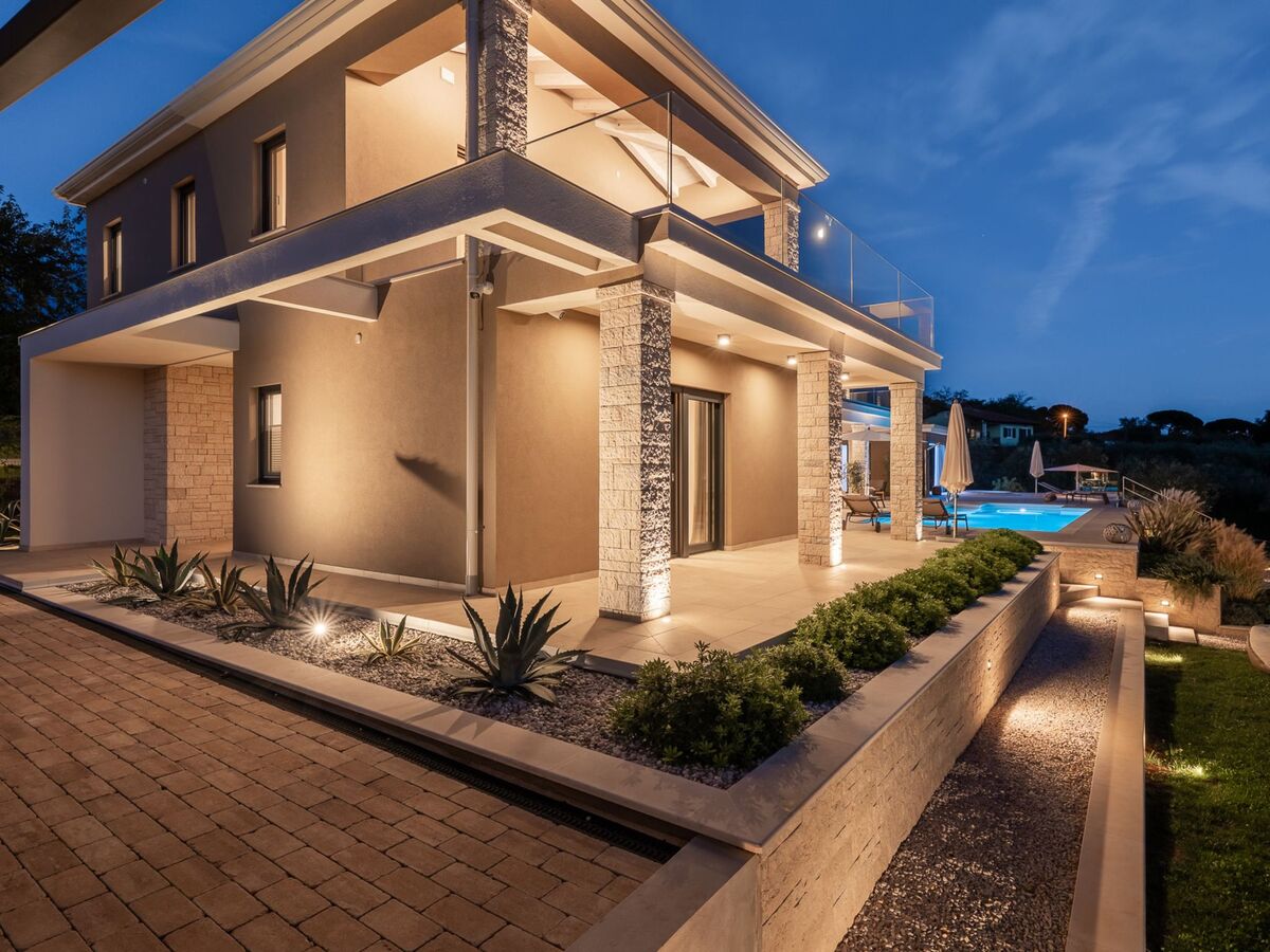 Villa Christall, piscine chauffée et terrain clôturé - Photo 41