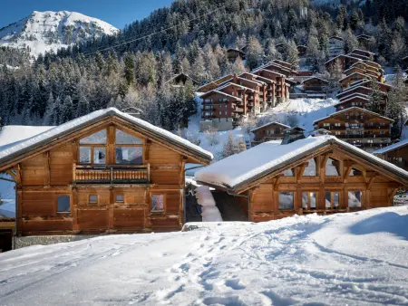 Location chalet à Plagne 1800, Chalet spacieux · 7 chambres pour 15 personnes · Animaux acceptés