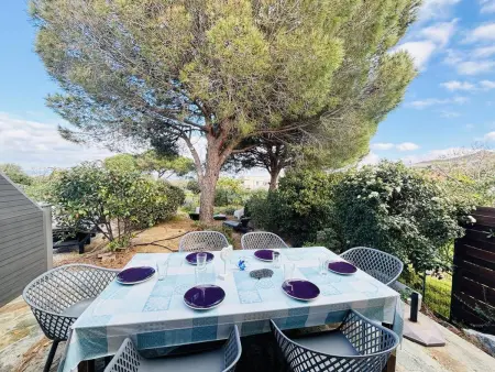Location appartement à Lumio, Appartement climatisé 6 couchages avec terrasse à 1.3 km de la plage à Lumio