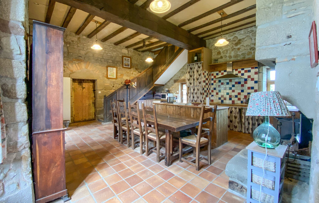 Maison en forteresse au bord de l'étang à Chiché - Photo 3