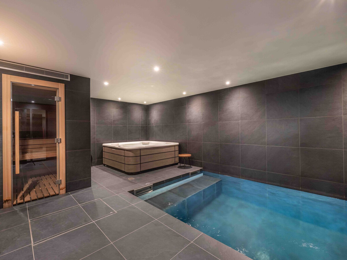 Chalet 5 chambres Combloux avec piscine, jacuzzi et sauna - Photo 14