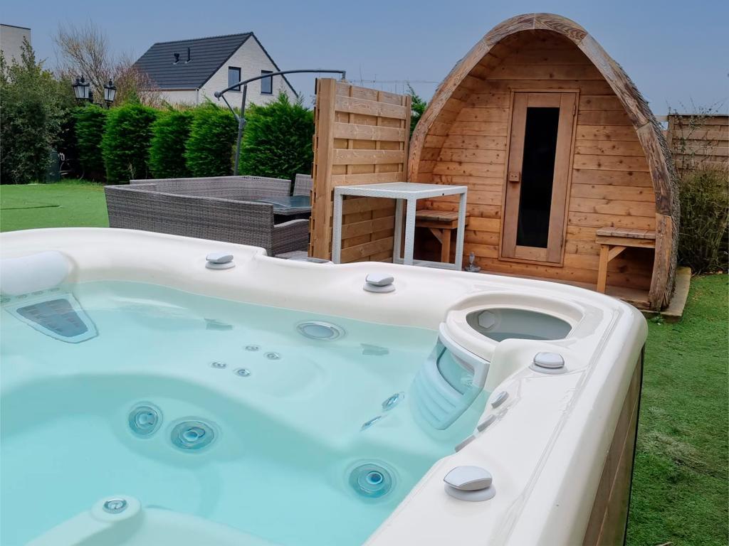 Villa Golfbreker à Middelkerke : spa, sauna et plage à 700 m - Photo 2
