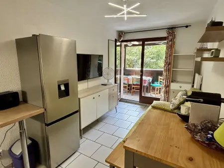 Location appartement à Argelès sur Mer, Appartement 2 pièces avec loggia vitrée, piscine et parking à 300m de la plage - Argelès-sur-Mer