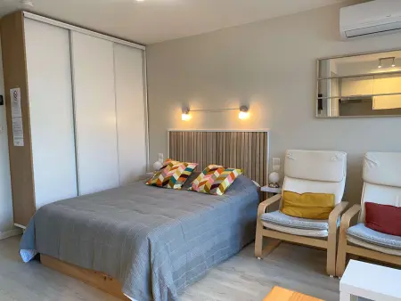 Studio face aux Thermes avec loggia et climatisation : photo 3