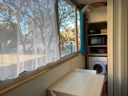 Studio face aux Thermes avec loggia et climatisation : photo 9