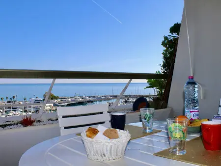 Location appartement à Villeneuve Loubet, Appartement 3 Pièces avec Terrasse, 4 Couchages, Climatisation, Villeneuve-Loubet Plage