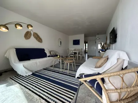 Appartement 2 pièces Sainte-Maxime proche plage avec parking et climatisation : photo 8