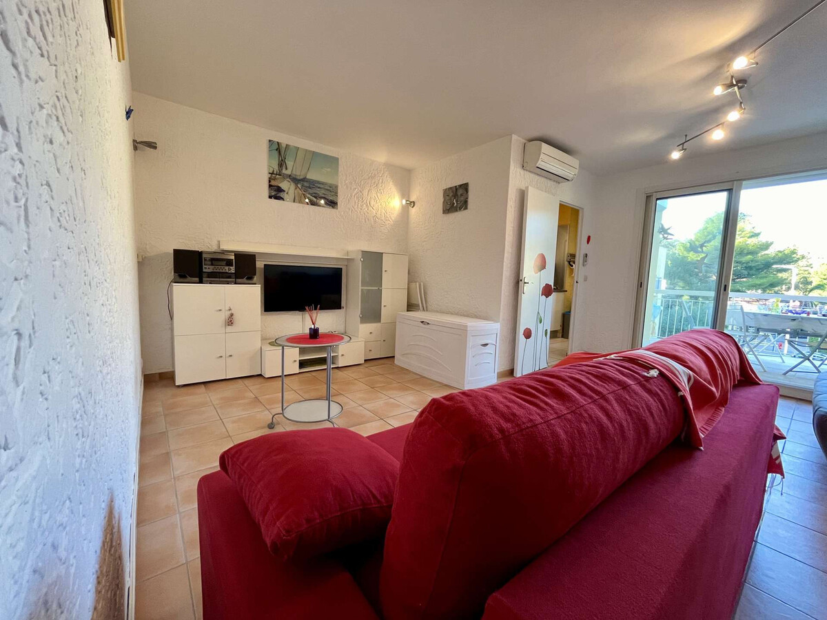 Appartement climatisé 2 pièces à Cavalaire-sur-Mer, parking privé - Photo 5