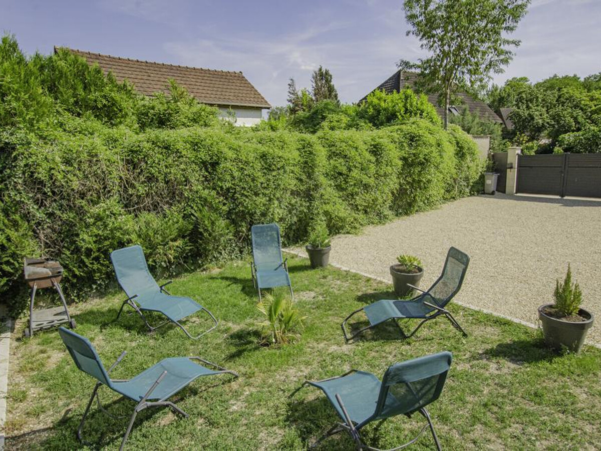 Maisonnette à Troyes avec poêle, jardin et animaux acceptés - Photo 5