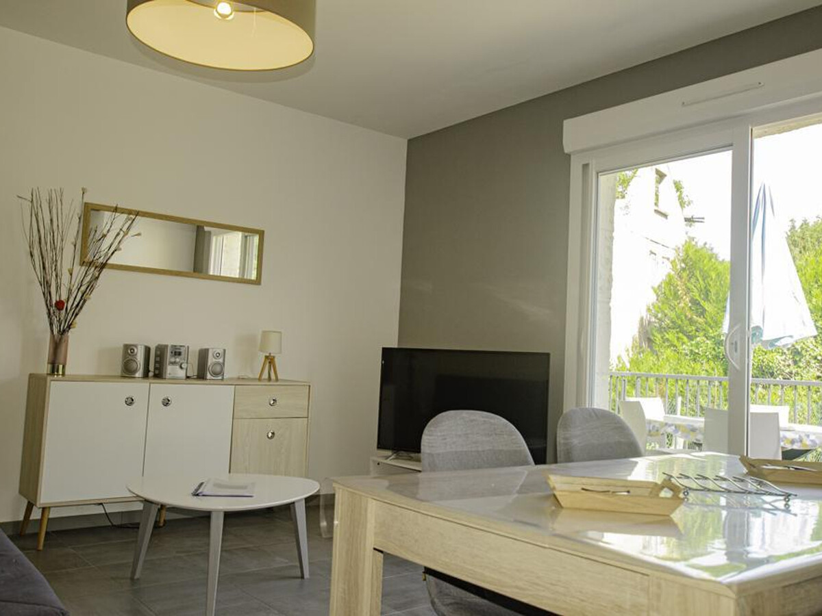 Maisonnette à Troyes avec poêle, jardin et animaux acceptés - Photo 9