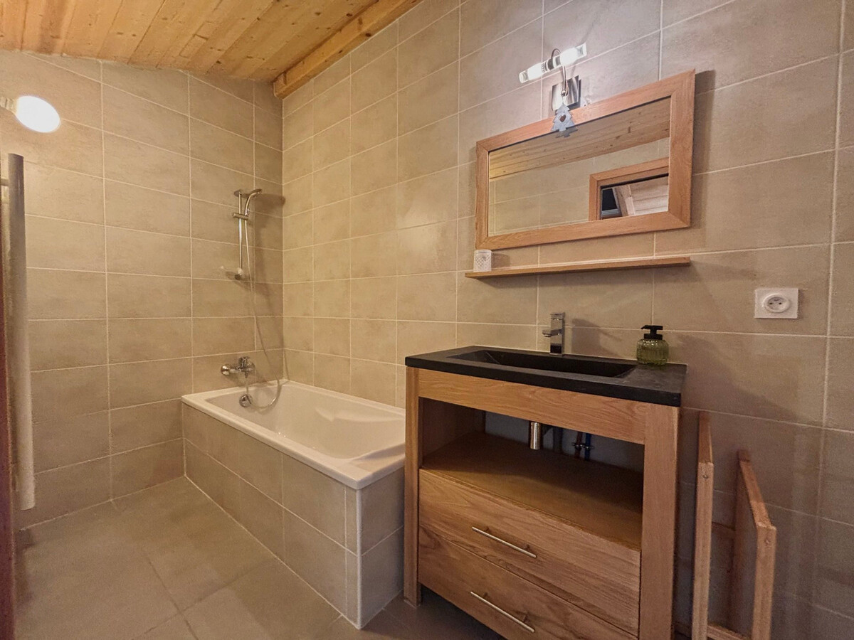 T3 duplex central Samoëns, balcon montagne et garage - Photo 10
