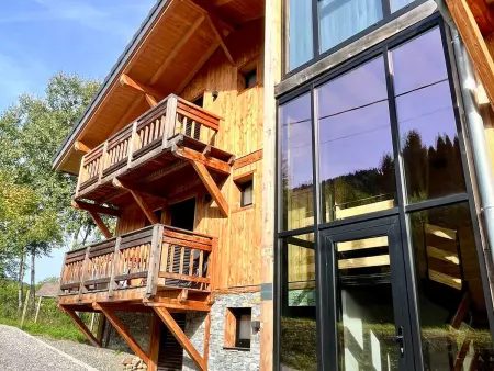 Duplex lumineux, 6 balcons et vue montagne à Samoëns : photo 15