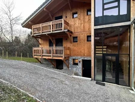 Duplex lumineux, 6 balcons et vue montagne à Samoëns : photo 16