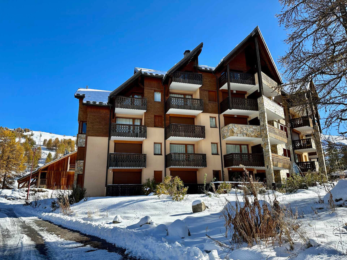 T3 48m² terrasse sud à Vars, 6 personnes, parking - Photo 12