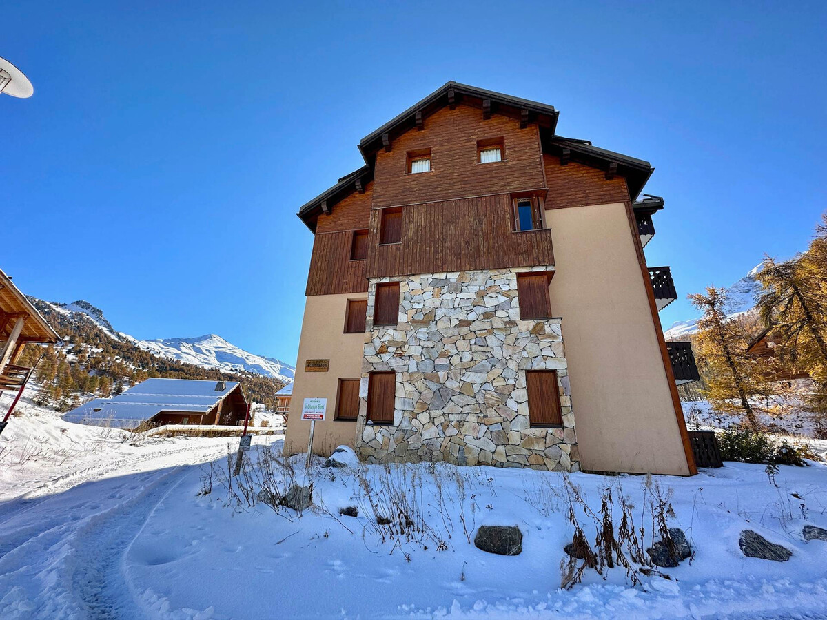 T3 48m² terrasse sud à Vars, 6 personnes, parking - Photo 13