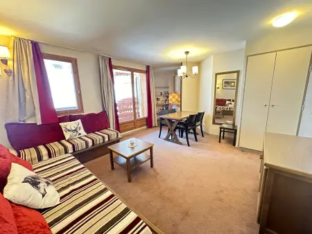 Location appartement à Vars, Appartement lumineux pied des pistes avec balcon à Vars Les Claux