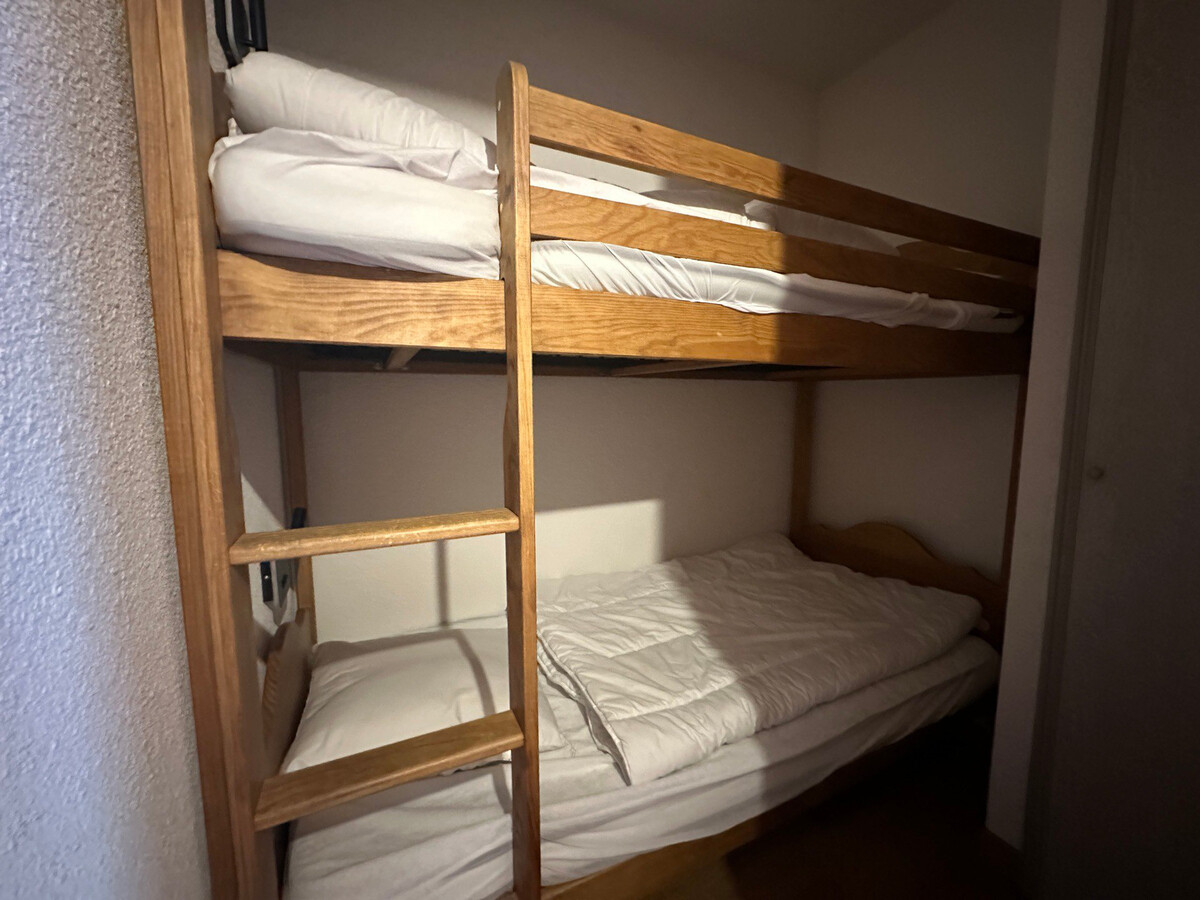 Appartement Vars : 4 personnes, animaux admis, casier à skis - Photo 4