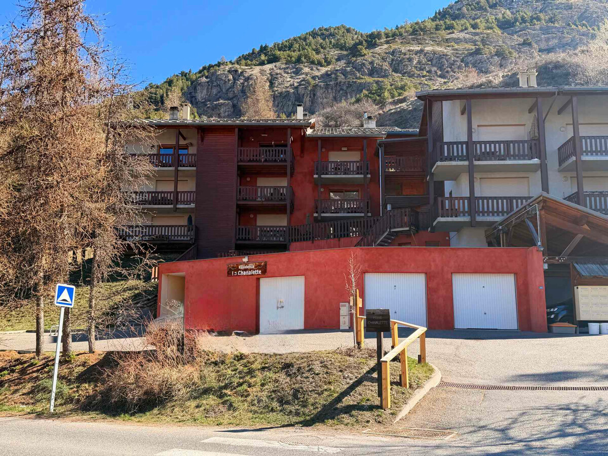 Appartement Vars : 4 personnes, animaux admis, casier à skis - Photo 11