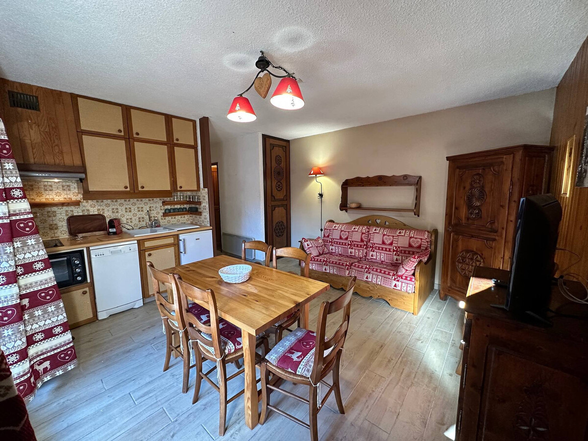 Appartement 4 pers. Vars : balcon sur le torrent, casier skis - Photo 2