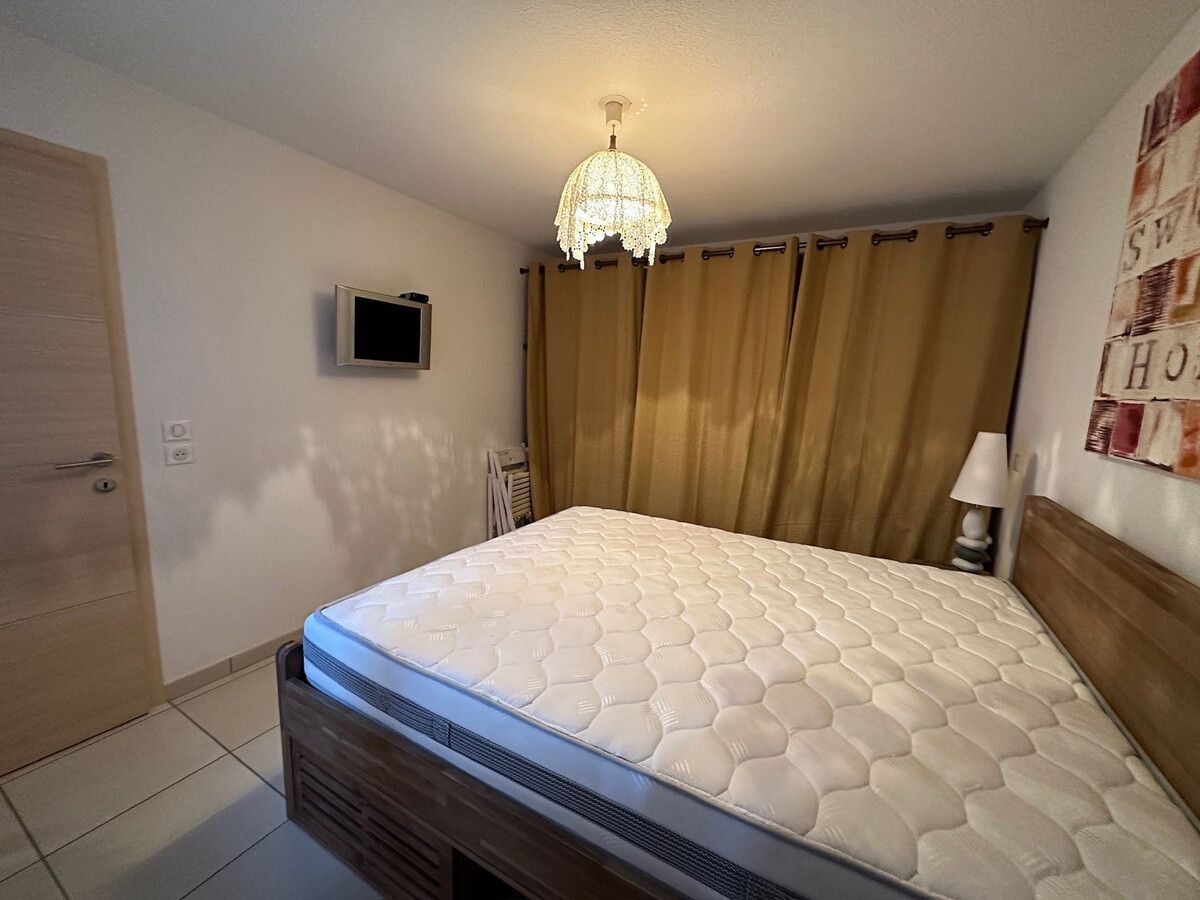 Appartement 2 chambres ensoleillé à Vars, parking privé - Photo 7