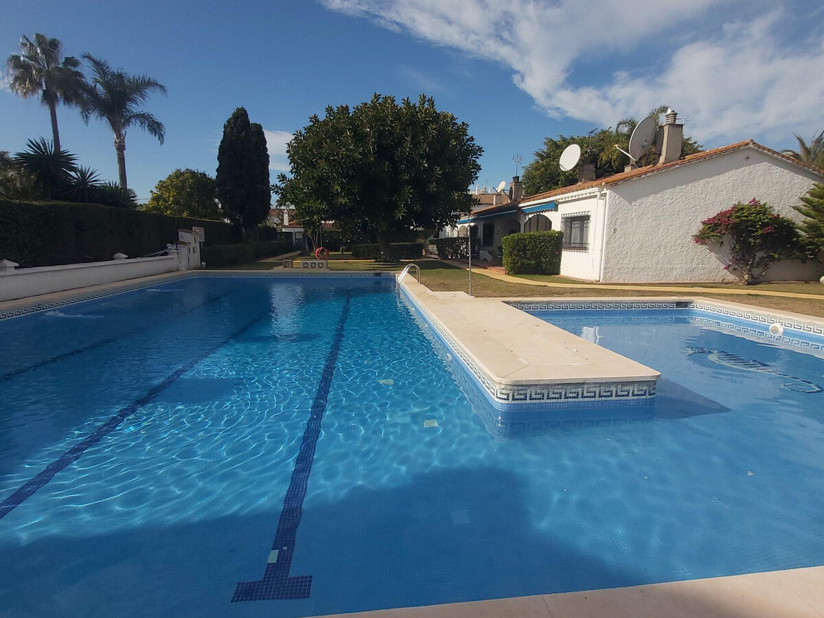 Villa Del Parque Flats Picasso, 2 ch., piscine à Marbella - Photo 2