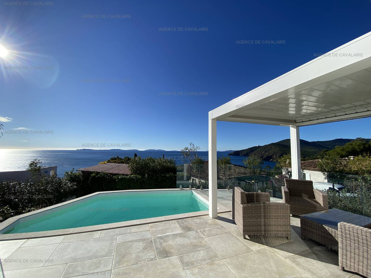 Villa moderne climatisée avec piscine à Cavalaire - Photo 2