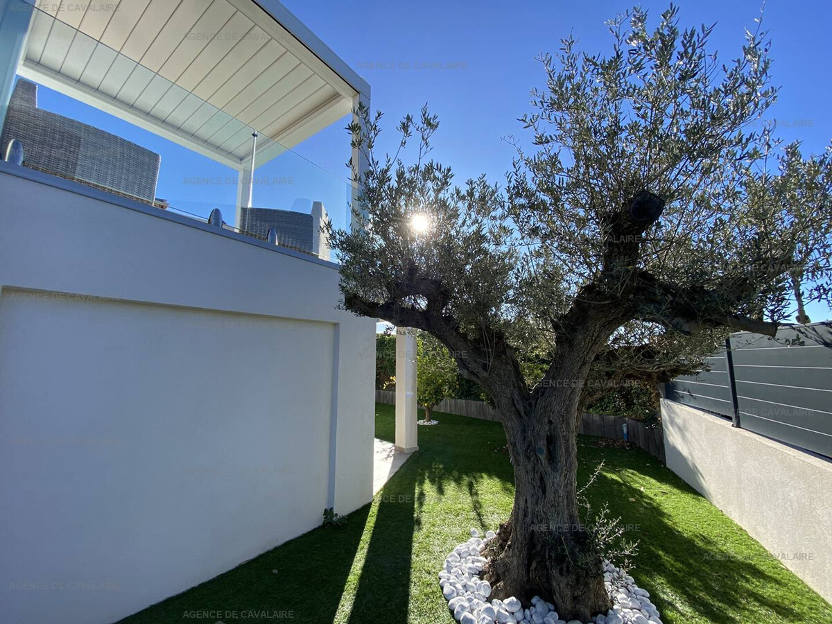 Villa moderne climatisée avec piscine à Cavalaire - Photo 5