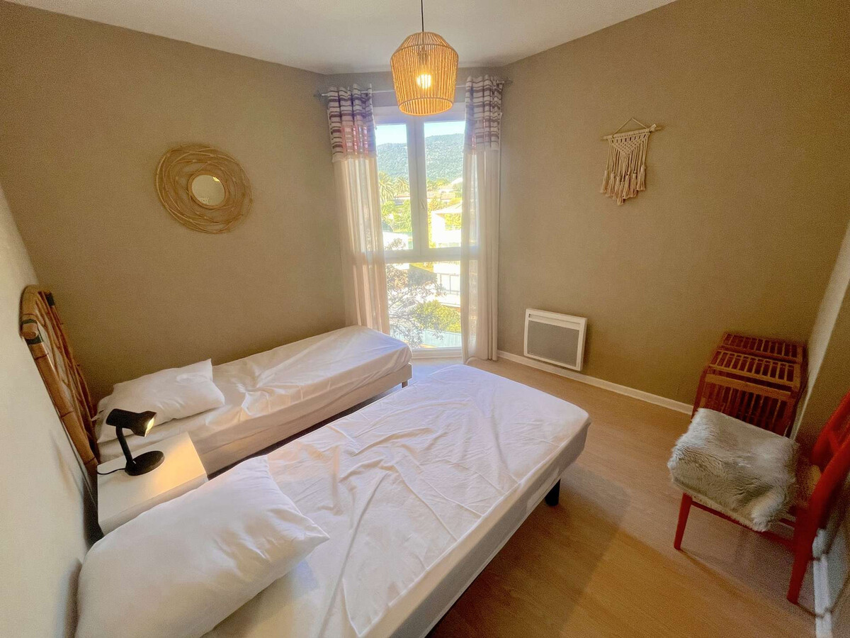 Appartement 4 pièces à Cavalaire, parking privatif - Photo 12