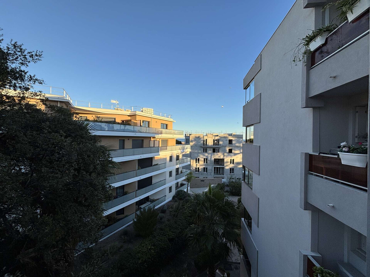 Appartement 4 pièces à Cavalaire, parking privatif - Photo 17