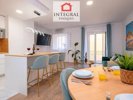 Appartement moderne centre Palamós, 2 chambres, clim - Photo 1
