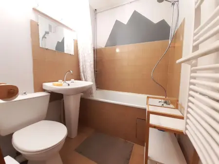 Studio 4 pers avec coin nuit à Saint-Lary-Soulan, pistes à 500 m : photo 9