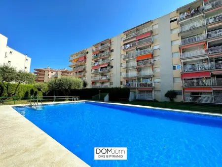 Location appartement à Salou, Appartement proche de la plage avec piscine, Wi-Fi et climatisation - 2 ch, 6 pers