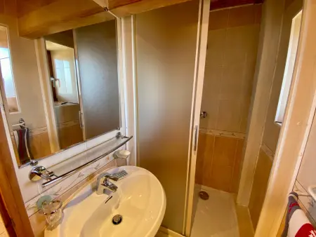 T3 Chalet Cozy aux Angles avec terrasse vallée : photo 9
