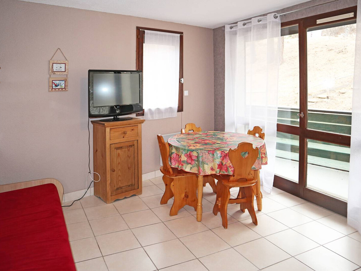 Studio skis aux pieds aux Orres, balcon sud-est - Photo 3