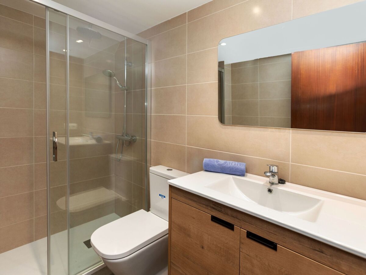 Appartement Bernadette à 100 m de la mer, vue mer et piscine - Photo 18