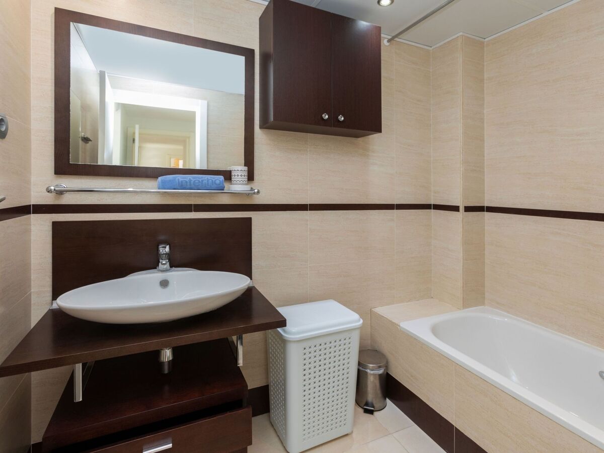 Tramontana : Appartement 70 m² à 300 m de la plage - Photo 16