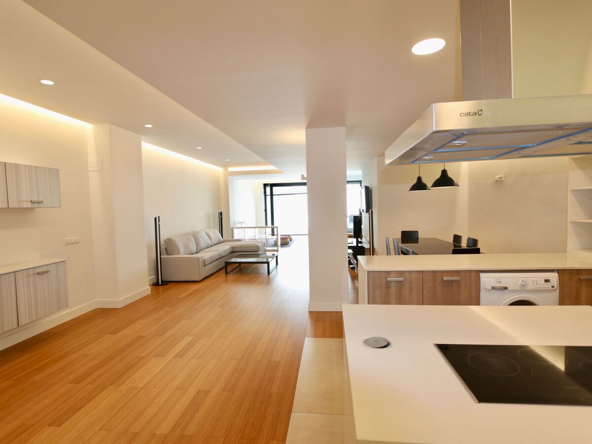 Loft Villalonga – appartement 180 m² à Valence, piscine privée - Photo 2