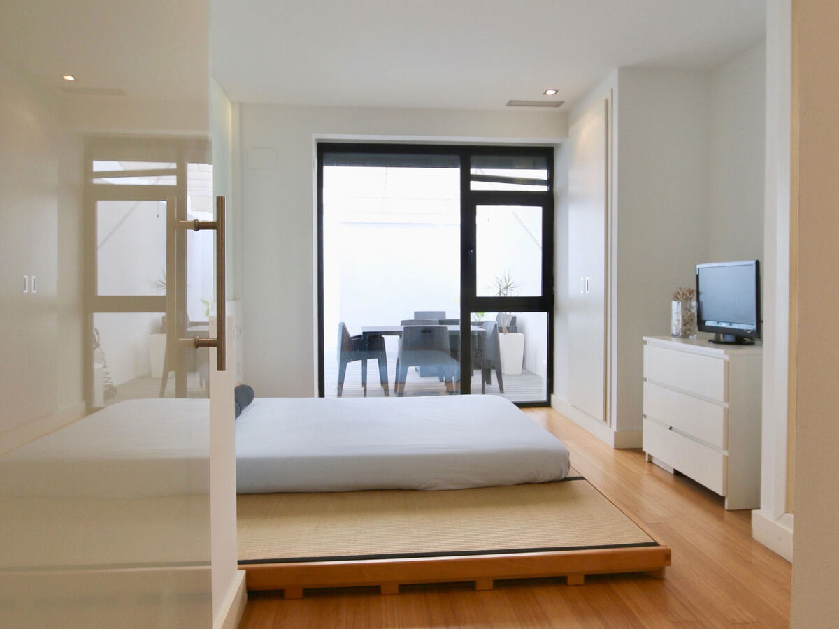 Loft Villalonga – appartement 180 m² à Valence, piscine privée - Photo 4