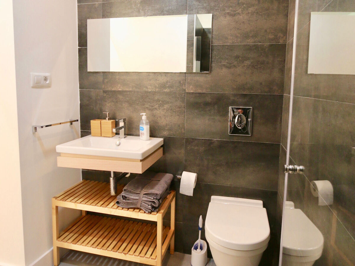 Loft Villalonga – appartement 180 m² à Valence, piscine privée - Photo 18