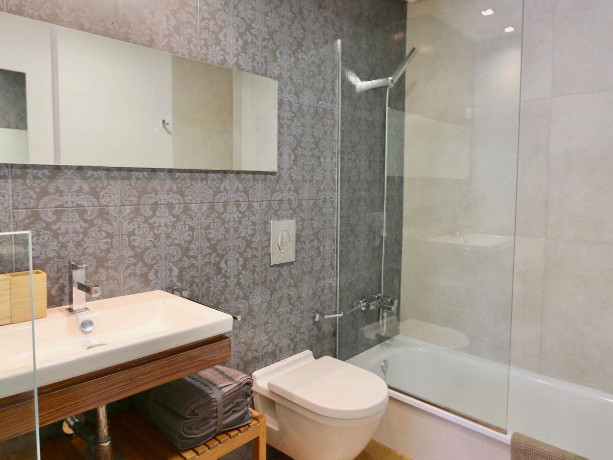 Loft Villalonga – appartement 180 m² à Valence, piscine privée - Photo 20