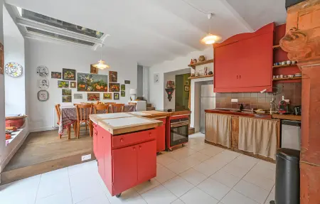 Maison du 17e siècle avec piscine à Lussan : photo 5