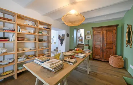 Maison du 17e siècle avec piscine à Lussan : photo 7