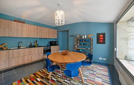 Maison du 17e siècle avec piscine à Lussan : photo 8