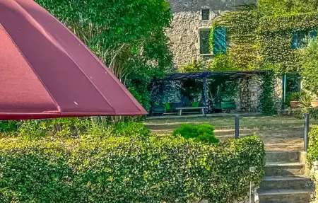 Maison du 17e siècle avec piscine à Lussan : photo 15