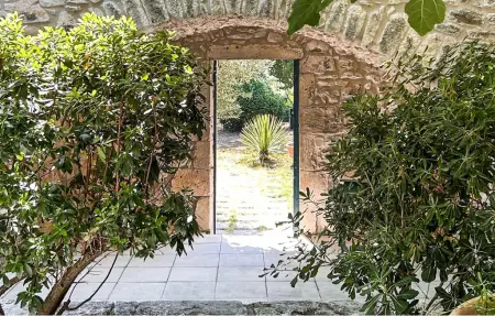 Maison du 17e siècle avec piscine à Lussan : photo 20