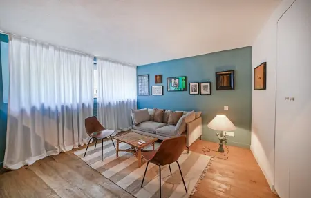 Maison du 17e siècle avec piscine à Lussan : photo 32
