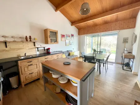 Maison rénovée 5 couchages à Brétignolles avec pergola bioclimatique : photo 3
