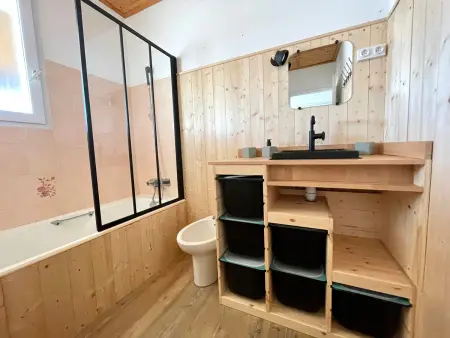 Maison rénovée 5 couchages à Brétignolles avec pergola bioclimatique : photo 12